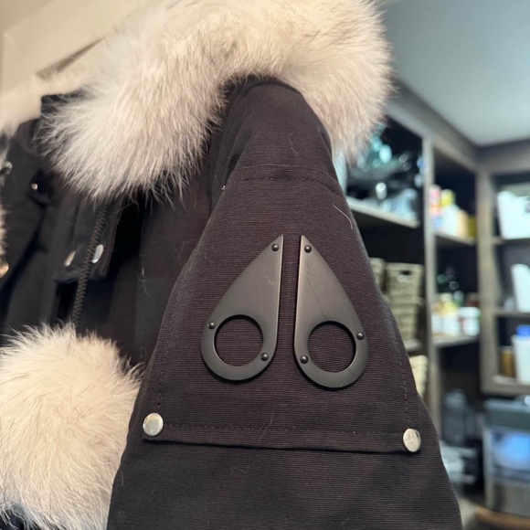 Moose Knuckles Black Puffer Jacket - Picture 5 of 9